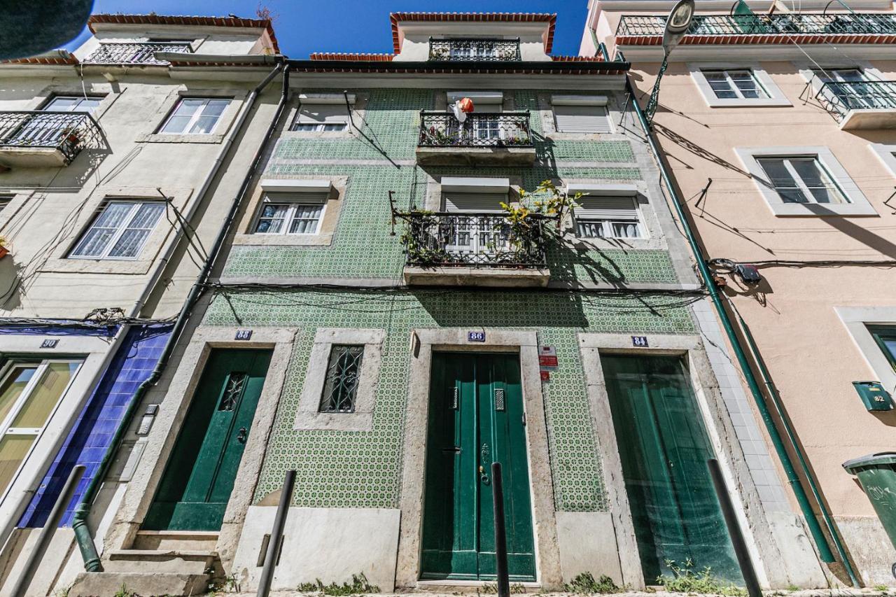 Moderno Apartamento Em Bairro Tipico Lisboeta Lisbona Esterno foto