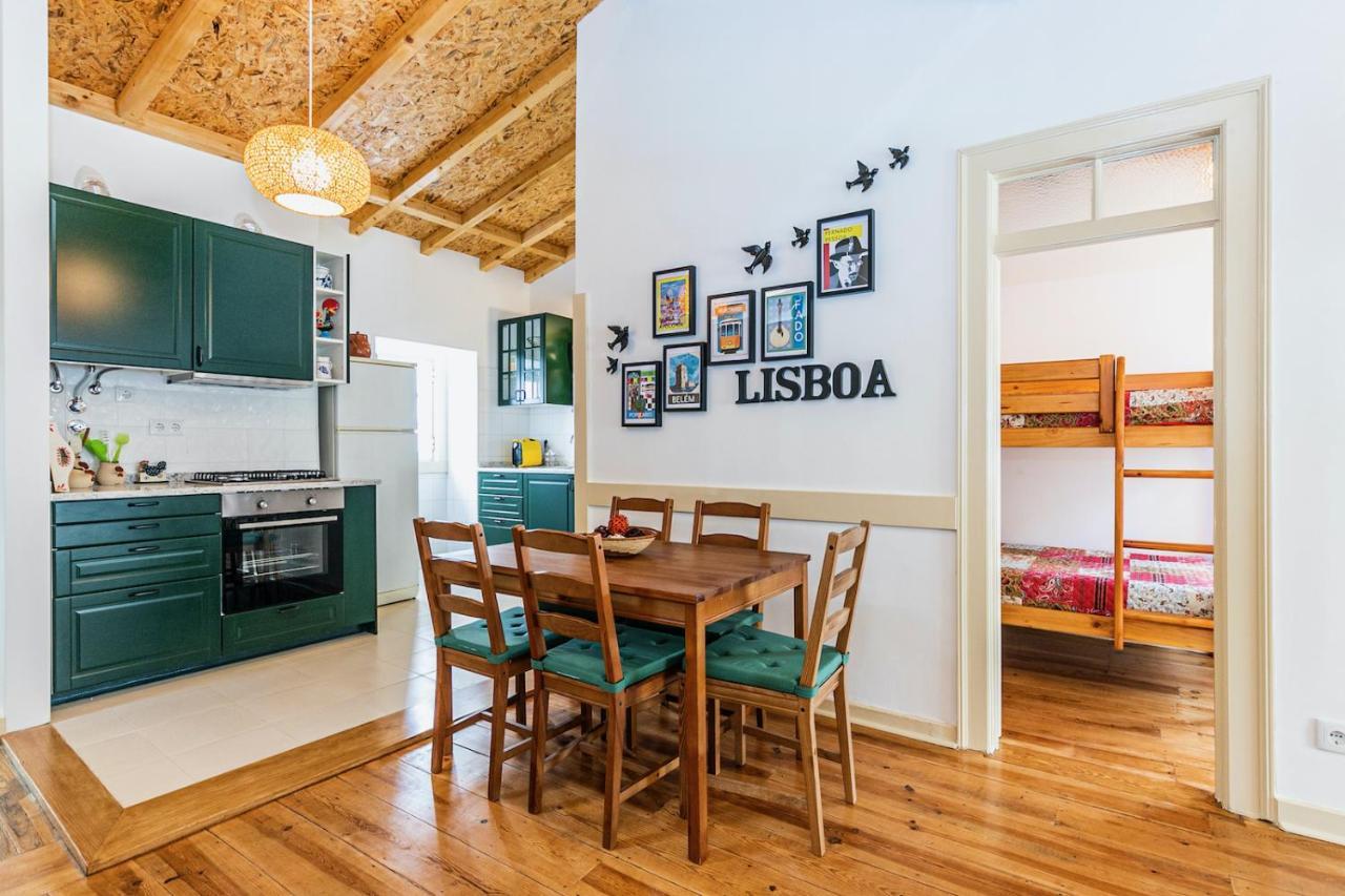 Moderno Apartamento Em Bairro Tipico Lisboeta Lisbona Esterno foto