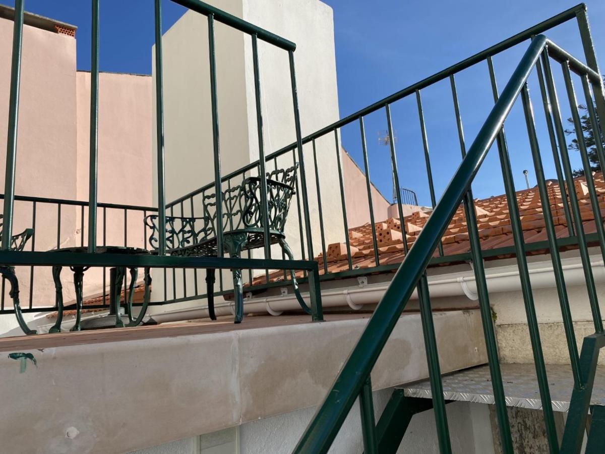 Moderno Apartamento Em Bairro Tipico Lisboeta Lisbona Esterno foto